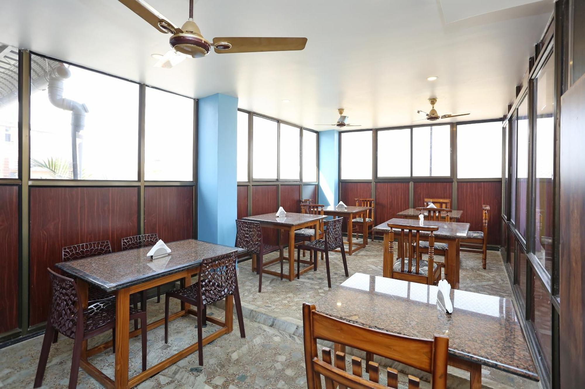 Super Hotel O Cherry City Cottage Dispur Экстерьер фото