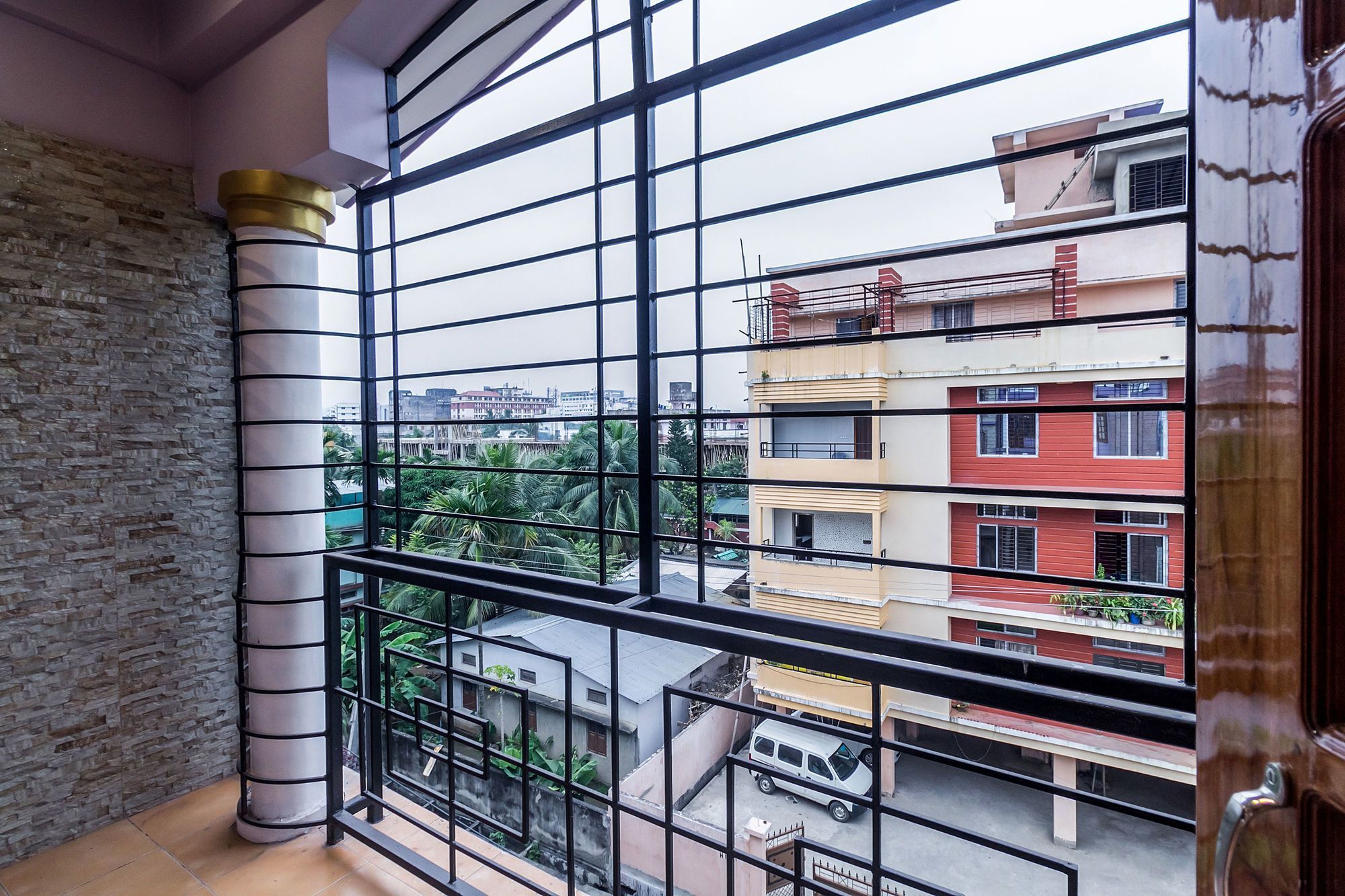 Super Hotel O Cherry City Cottage Dispur Экстерьер фото