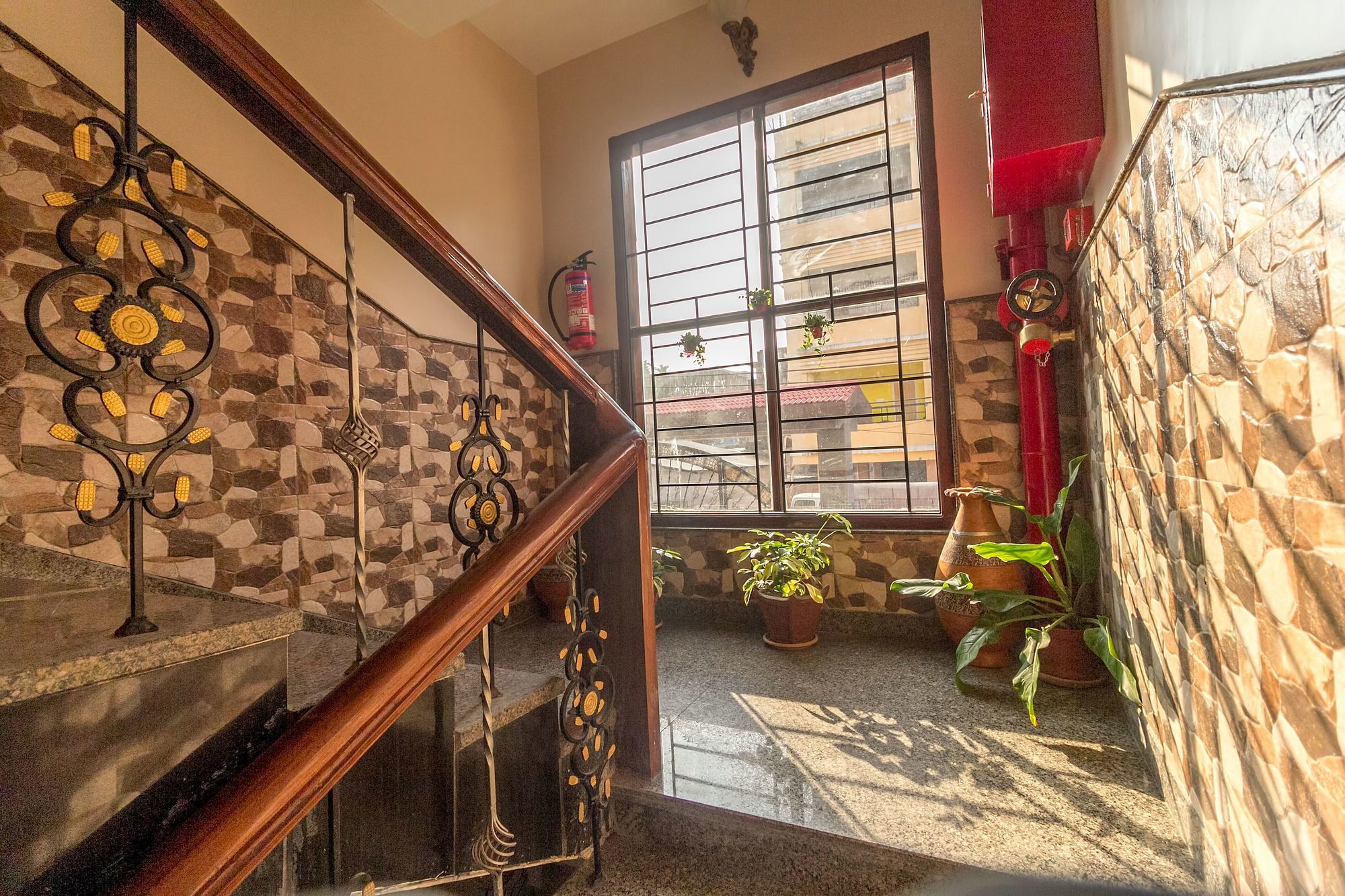 Super Hotel O Cherry City Cottage Dispur Экстерьер фото